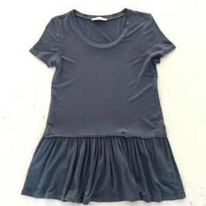 Final Touch Made in the USA short sleeve top w ruffle. Dusty Blue, Size Small